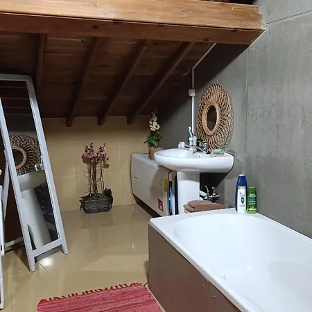 Ben House, Private Parking