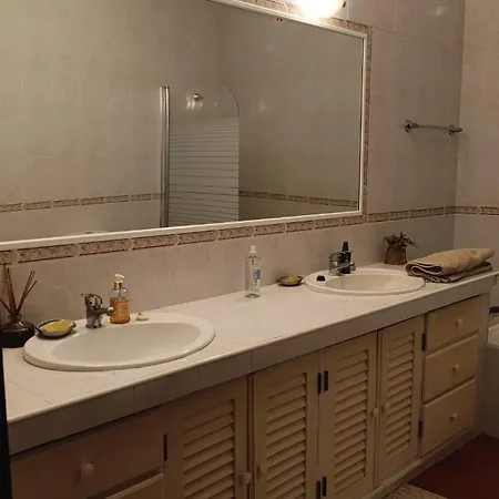 Ben House, Private Parking Hébergement de vacances Ponta Delgada