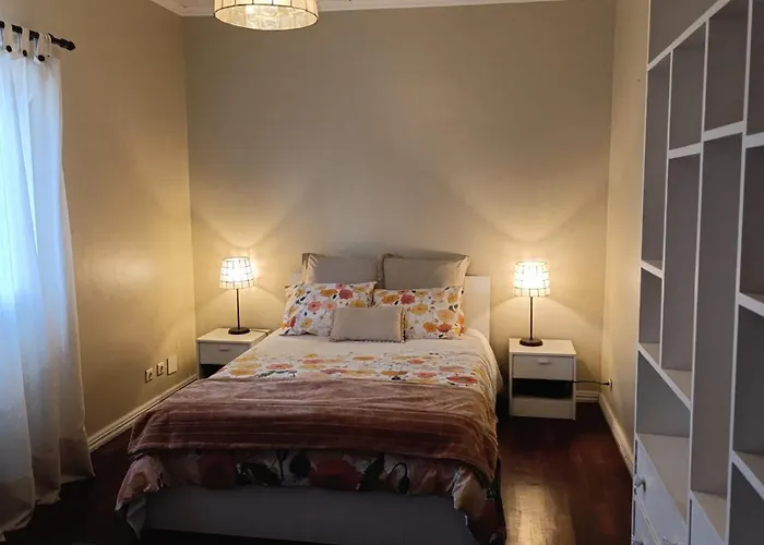 Ben House, Private Parking