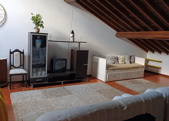 Ben House, Private Parking