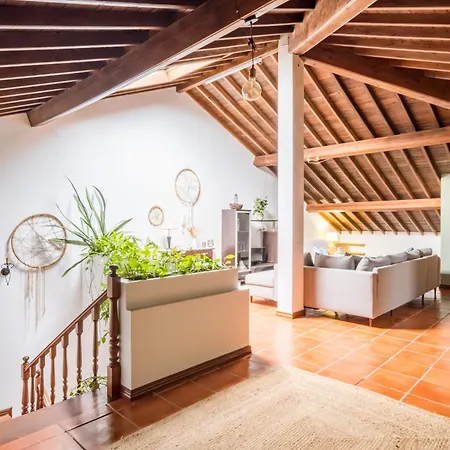 Ben House, Private Parking Holiday home Ponta Delgada (Sao Miguel)