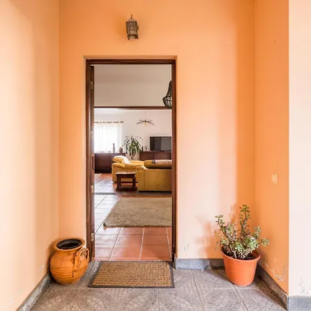 Ben House, Private Parking *
