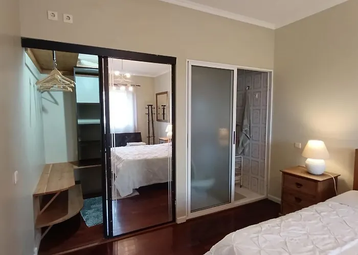 Ben House, Private Parking